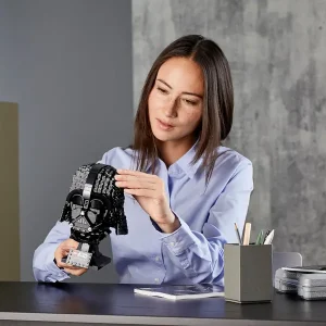 Lodër-Darth Vader Helmet 75304 Lego - Figura 5