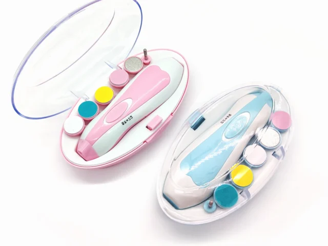 Prerëse e thonjëve të bebes